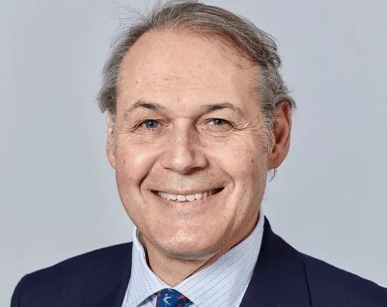 Prof Paulo E Stanga MD